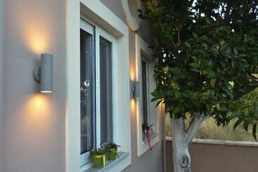 هتل Villa Theodora