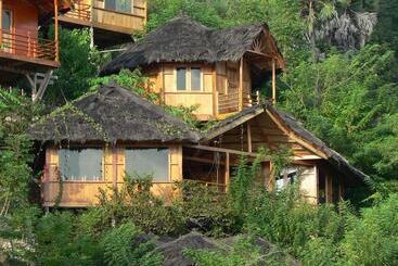 هتل Waecicu Eden Beach