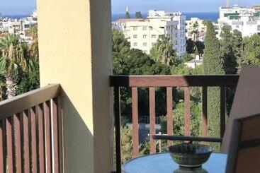 Layiotis