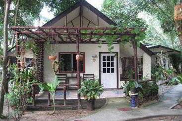 استراحتگاه Harry S Bungalows