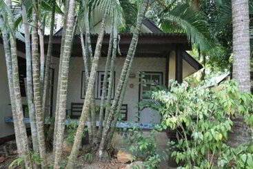 استراحتگاه Harry S Bungalows