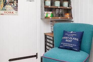 Skipbridge Farm Glamping