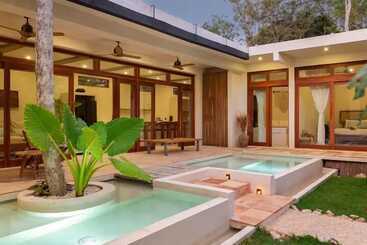 هتل Villa Sanah