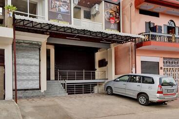 Oyo Flagship Hotel Prateek
