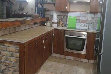 پانسیون Apartmani Fortunela