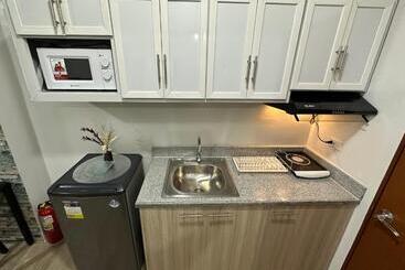 هاستل Gravins616 Condo Bcd