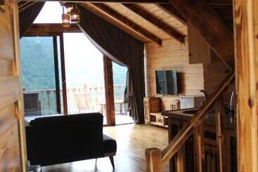 تختخواب و صبحانه Asmoca Bungalov