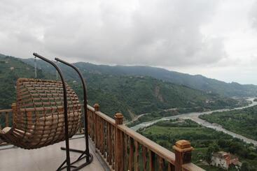 تختخواب و صبحانه Asmoca Bungalov
