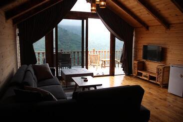 تختخواب و صبحانه Asmoca Bungalov