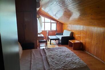 Kumsal Otel