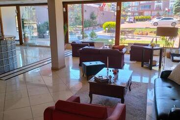 Kumsal Otel