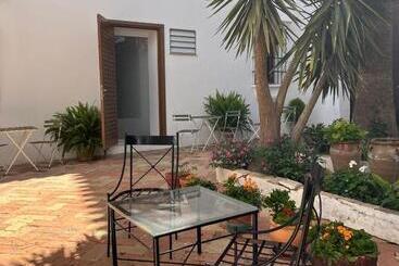 پانسیون Clarisas Suites