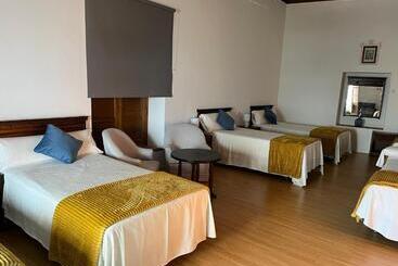 پانسیون Clarisas Suites