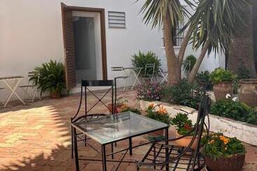 پانسیون Clarisas Suites