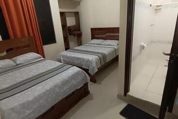 پانسیون Hostal Killa360 Luna