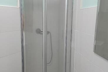 تختخواب و صبحانه Amroom   Santander