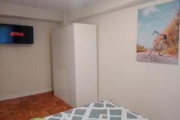 تختخواب و صبحانه Amroom   Santander