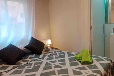 تختخواب و صبحانه Amroom   Santander