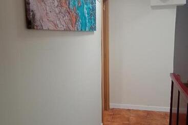 تختخواب و صبحانه Amroom   Santander