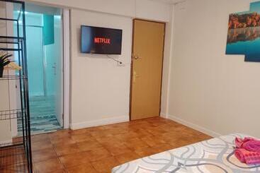 تختخواب و صبحانه Amroom   Santander