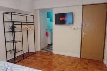 تختخواب و صبحانه Amroom   Santander
