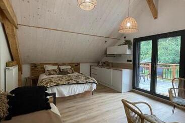 تختخواب و صبحانه Chambres D Hôtes Les Chambres D Elsa