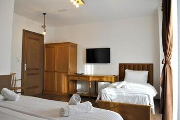 هتل Boutique Vila Fidani