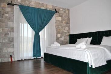 هتل Boutique Vila Fidani