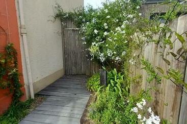 پانسیون Chambre Avec Terrasse Chez Anne