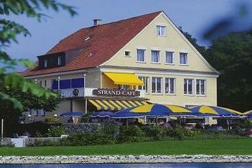 ペンション Strand Café Mit Gästehaus Charlotte
