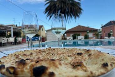 Al Borgo Village