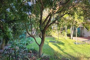 تختخواب و صبحانه Rest&relax Guesthouse