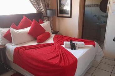 تختخواب و صبحانه Umqhele Guest Lodge