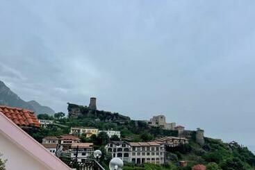 Deal   Rooms With Castle View - Kruje