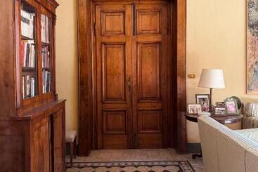 پانسیون Palazzo Lucangeli