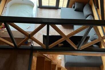 Queen Ci̇ty Hotel And Bungalov