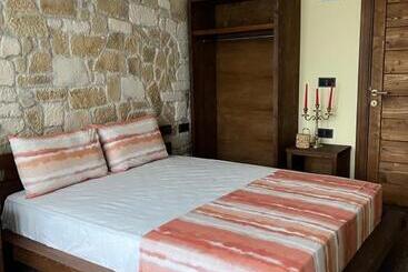 Queen Ci̇ty Hotel And Bungalov