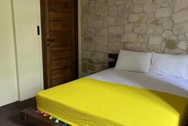 Queen Ci̇ty Hotel And Bungalov