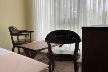 Queen Ci̇ty Hotel And Bungalov