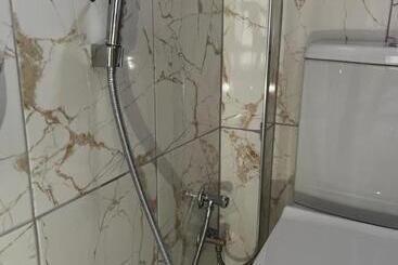 Queen Ci̇ty Hotel And Bungalov