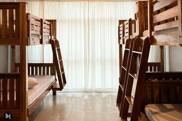 Baan650 Hostel