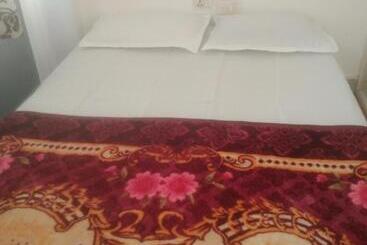 Dev Hotel Mansarovar