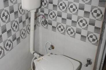 Dev Hotel Mansarovar