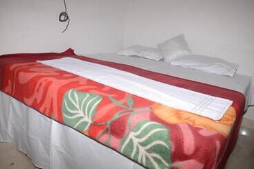 Dev Hotel Mansarovar