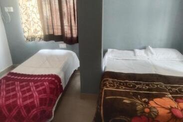 Dev Hotel Mansarovar