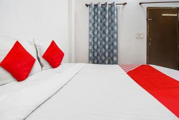 Dev Hotel Mansarovar