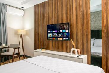 هتل La Mia Suites