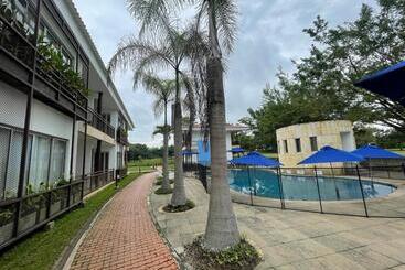 Lake House Resort Country Club & Spa