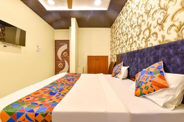 Fabhotel Spark