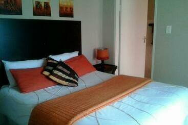 تختخواب و صبحانه Eagle S Nest Guest House